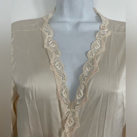 Vintage Banana Republic 2005 95% silk robe - Picture 3 of 8